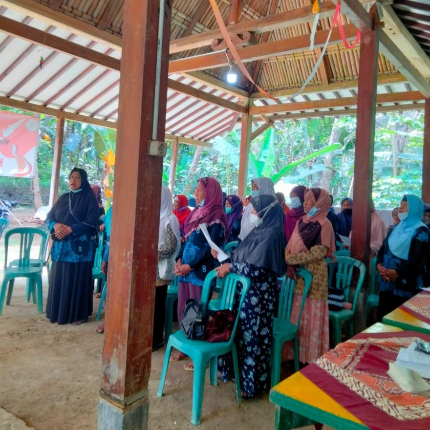 Lansia Padukuhan Anjir Mendapat Pemeriksaan Kesehatan